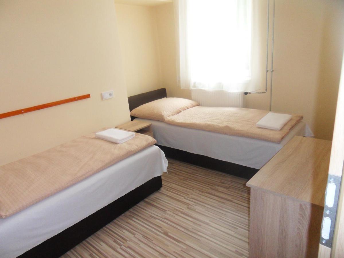 Aba Panzio Bed & Breakfast Zalaszentivan Exterior photo