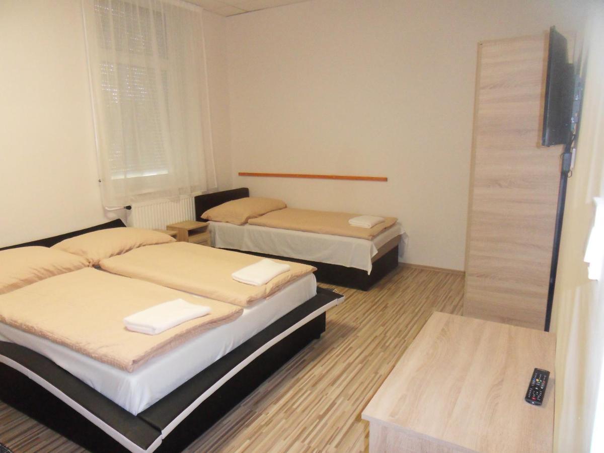 Aba Panzio Bed & Breakfast Zalaszentivan Exterior photo